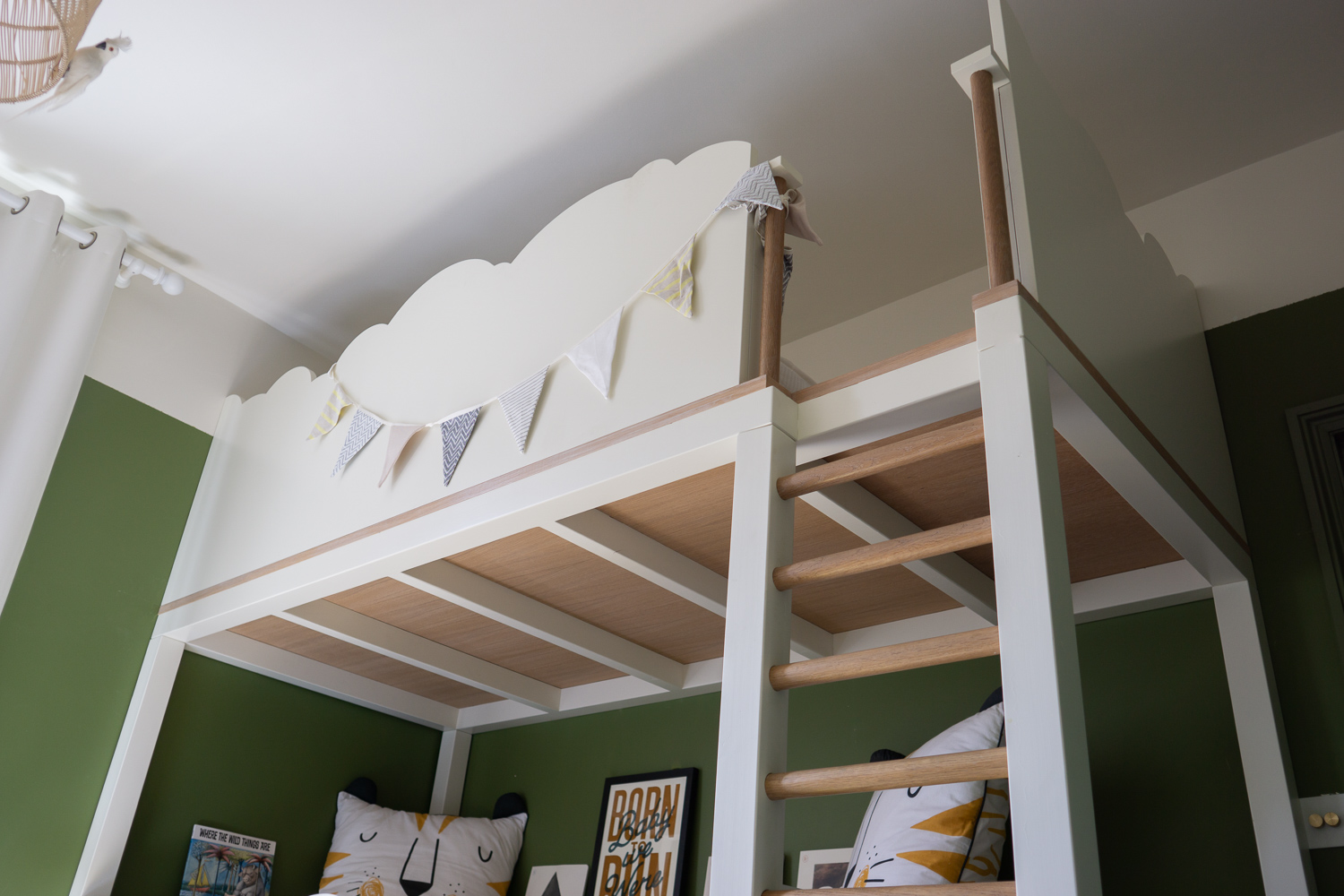 Upper Bunk, Fits a twin and is super cozy up there. 
